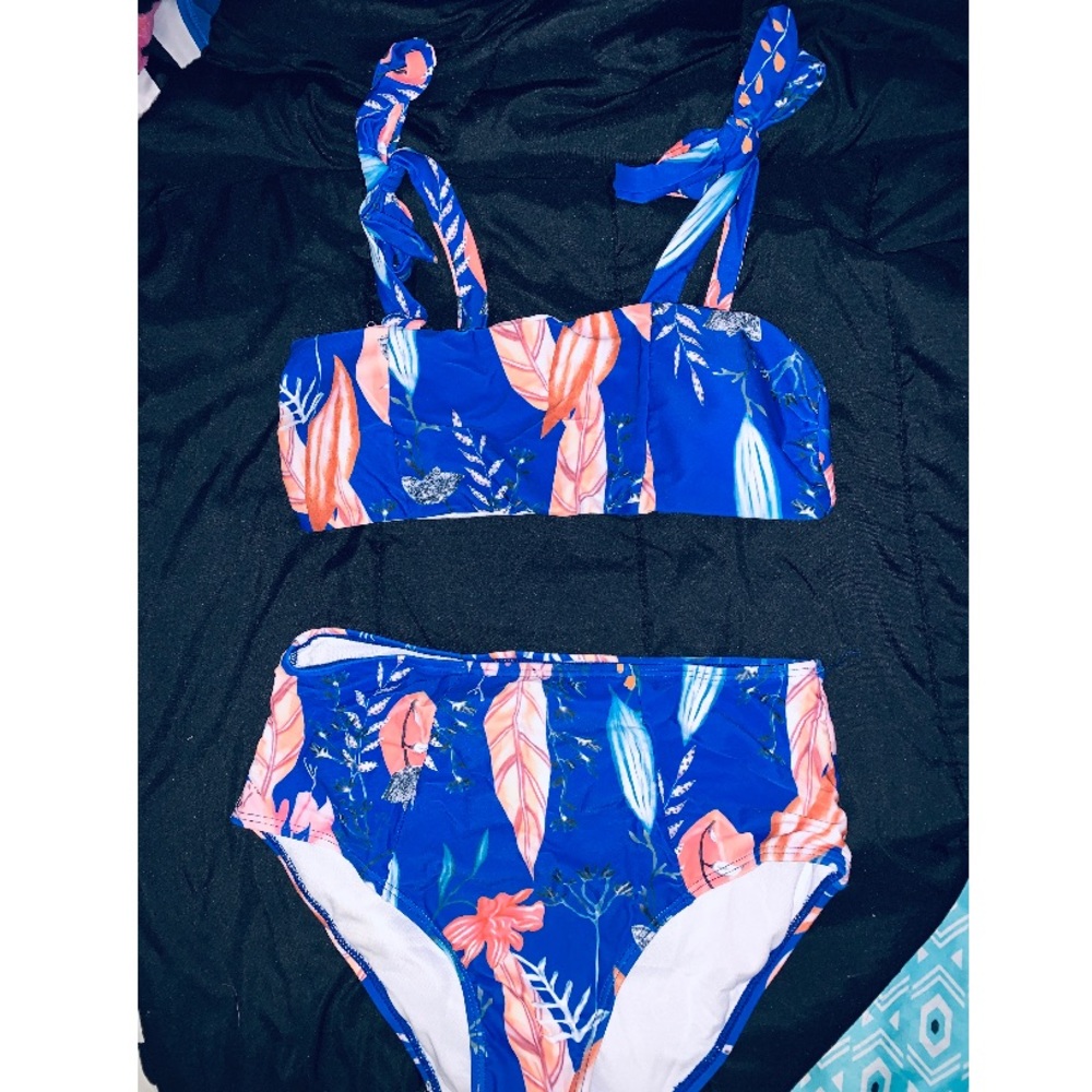 Blue & pink two piece bathing suit🌸